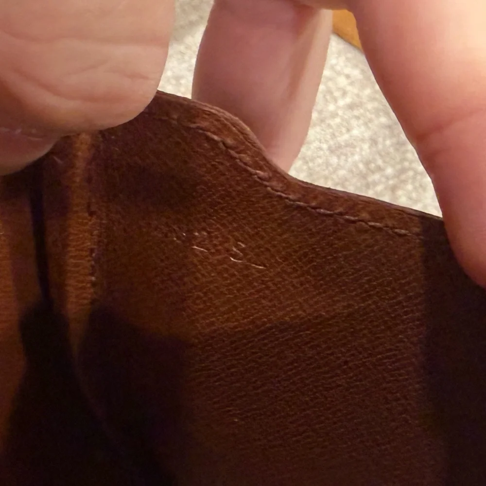 Louis Vuitton authentic louis